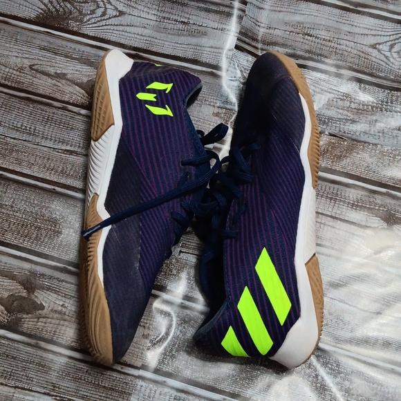 Adidas indoor soccer shoes - Picture 2 of 4